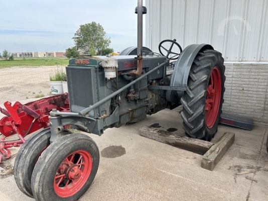 9076